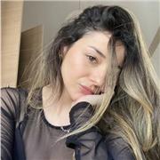 Studentessa di lettere classiche impartisce ripetizioni di greco a studenti di ginnasio e liceo classico